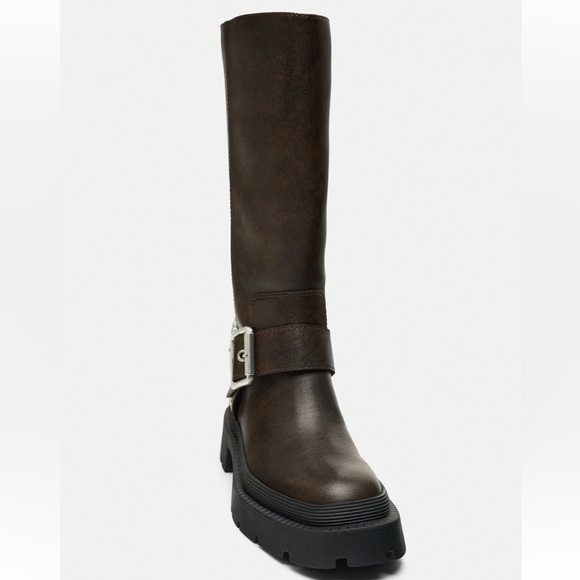 SOLD Brown Zara Buckled Flat Lug Sole Boots — Size 5 - Picture 2 of 6